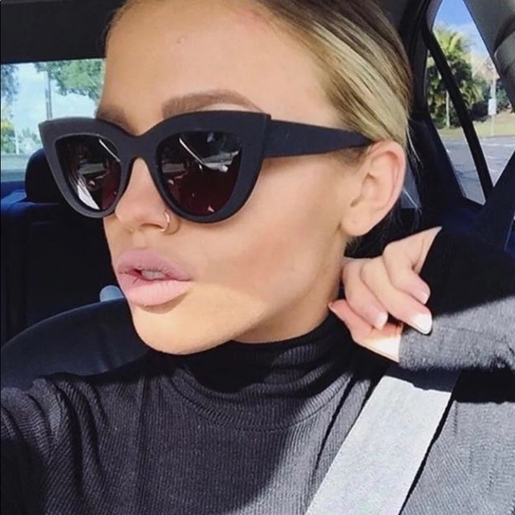 Black Matte Cat Eye Sunglasses [SOLD] - Picture 3 of 5